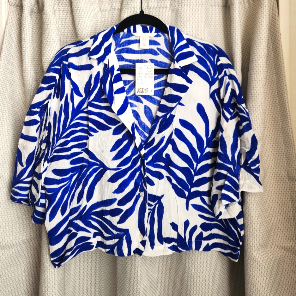 NWT H&M Oversized Resort Shirt Blue Floral Small